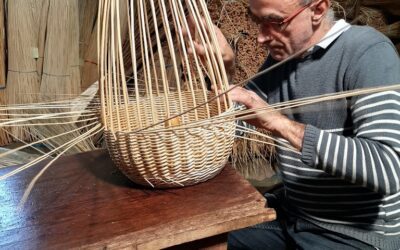 Panier rond galbé avec pied 1ère partie